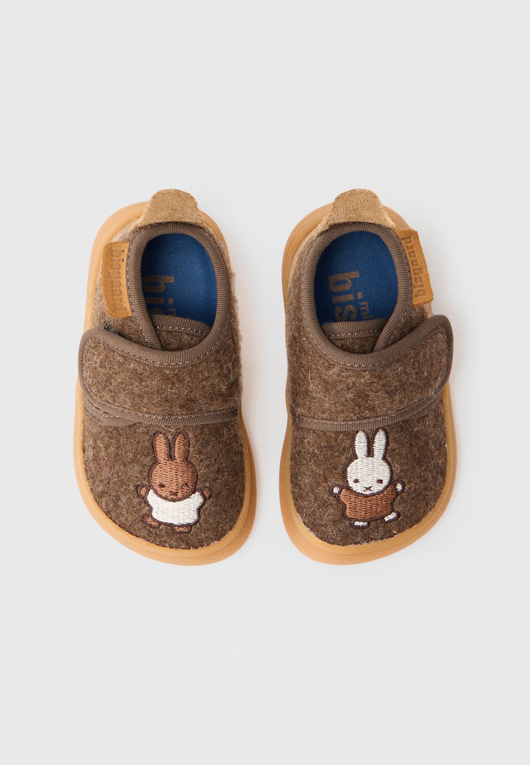 Pantofole Bisgaard MIFFY BAREFOOT BASIC UNISEX - marrone scuro