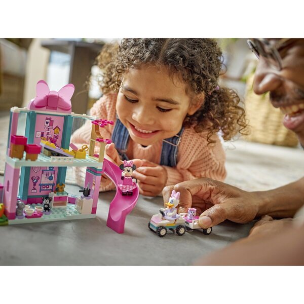 LEGO Disney 43274 Hotelul animalelor de companie al lui Minnie