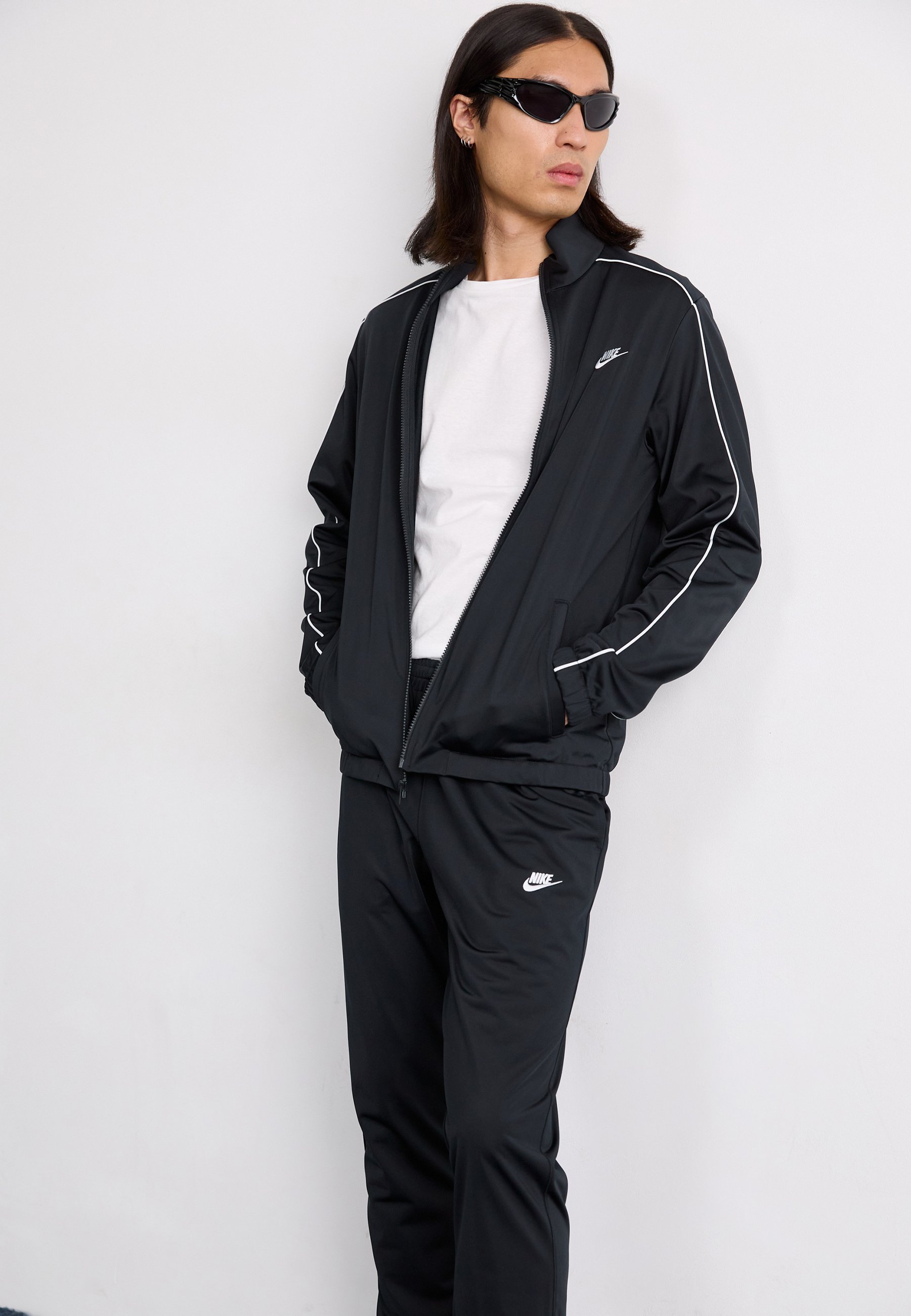 Nike Sportswear trainingspakken