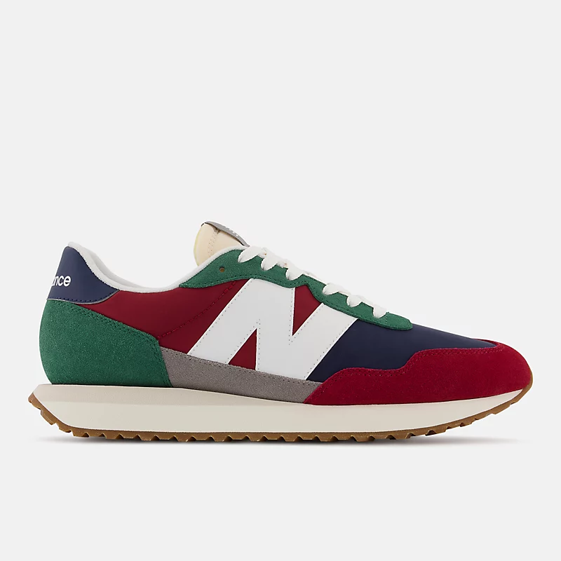 Echipa masculină 237V1 - NB Scarlet cu echipa Forest Green