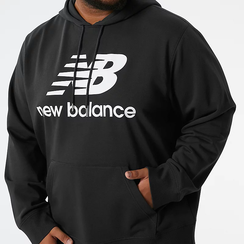 Męska bluza z kapturem NB Essentials Stacked Logo Po – CZARNY