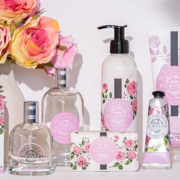 Jabón perfumado Durance con pétalos de rosa, 125 g