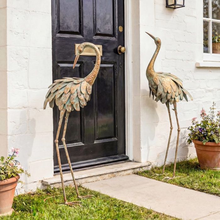 Conjunto de 2 estatuas de jardín - Escultura de garza - Outsunny - 91/95 cm - para patio, estanque, terraza - Dorado/Azul