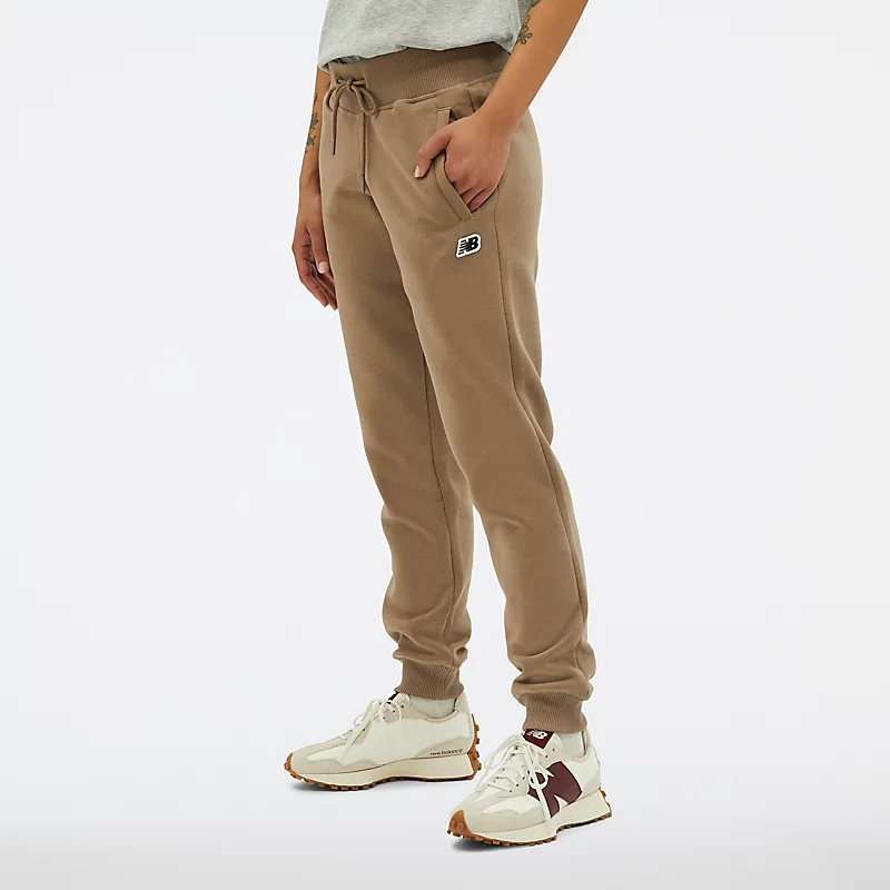 Calça feminina NB com logo pequeno - COGUMELO