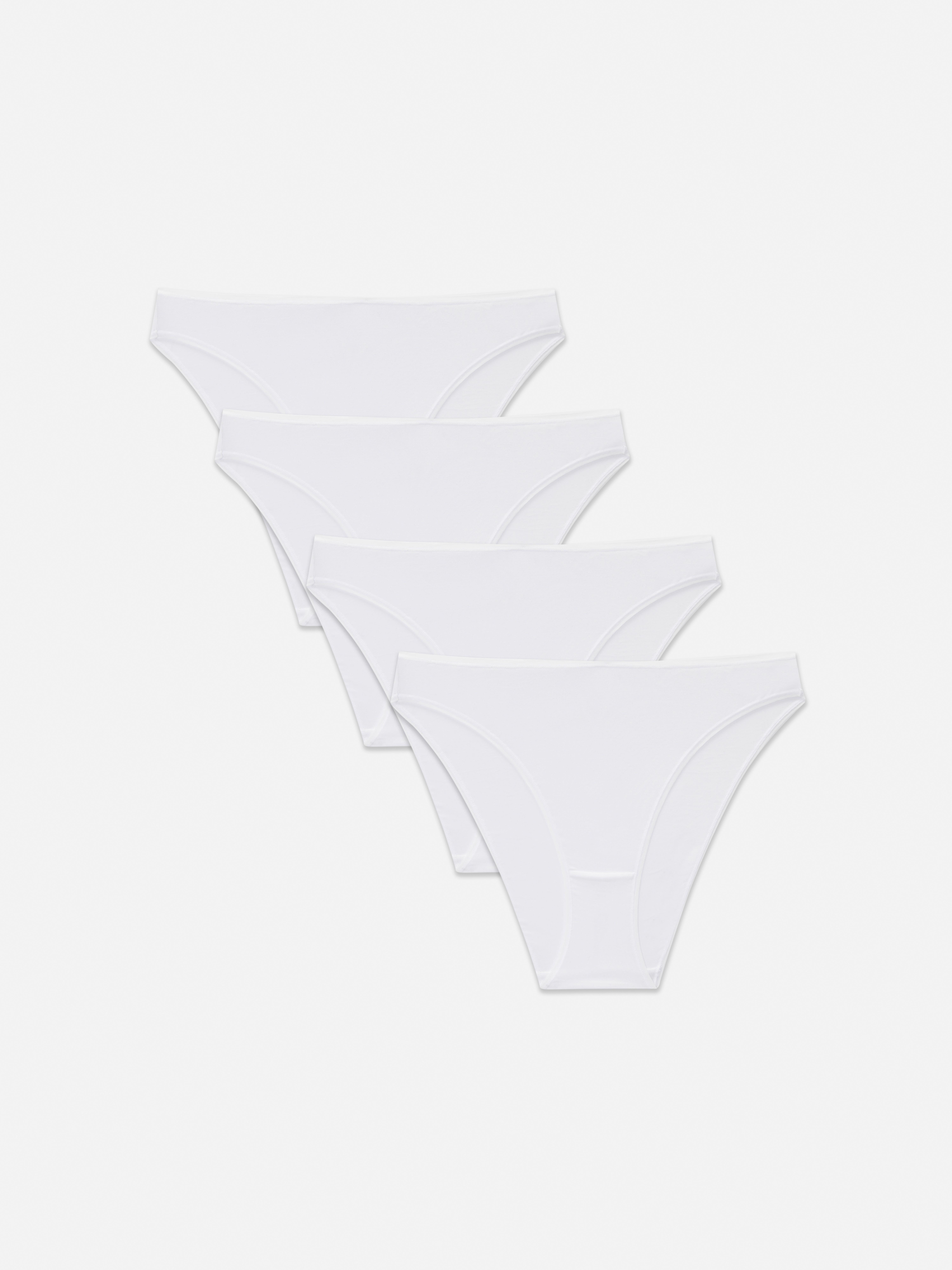 Hochgeschnittene Slips, 4er-Set. Vier zeitlose Slips mit hochgeschnittener Silhouette.