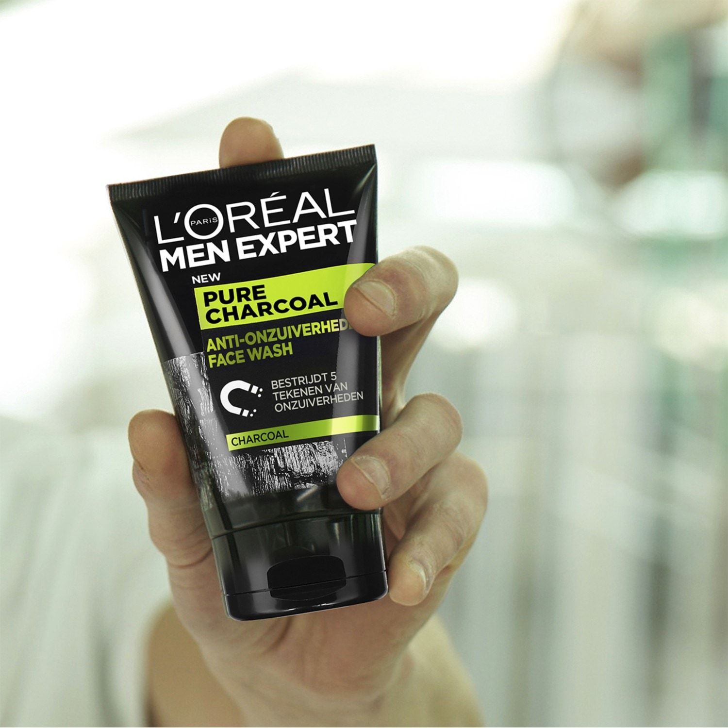 L'Oréal Men Expert gel za obraz, L'Oréal Paris Men Expert Pure Carbon čistilo za obraz - 100 ml
