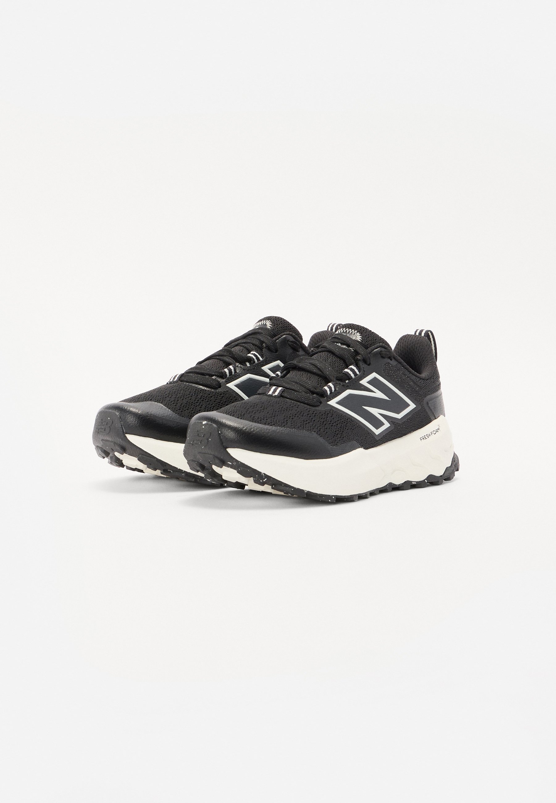 New Balance FRESH FOAM X GAROÉ V2 - Trailrunningschoenen - zwart