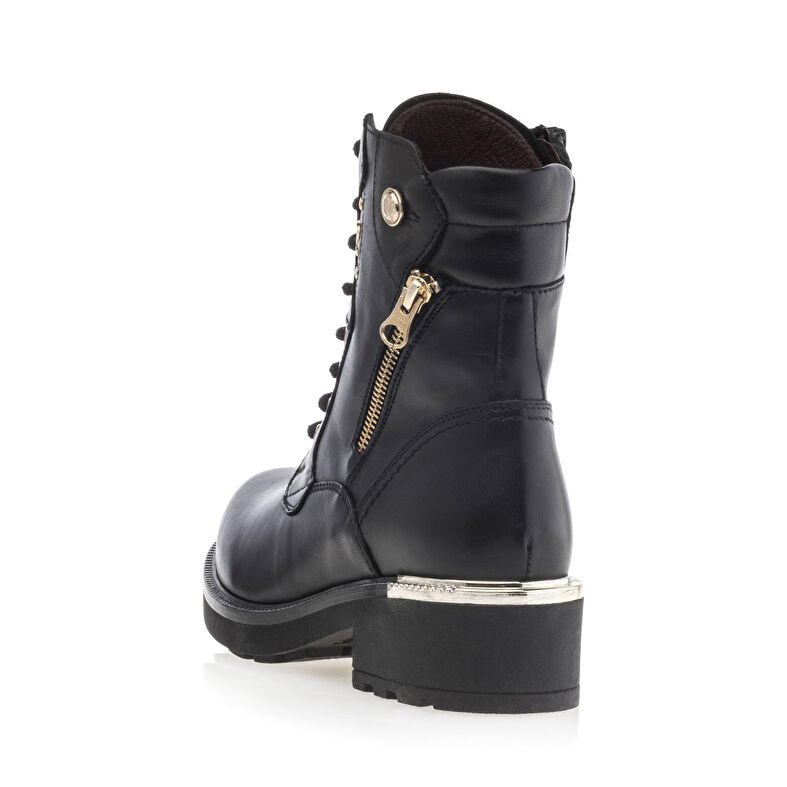 Schwarze Damenstiefel / Stiefeletten
