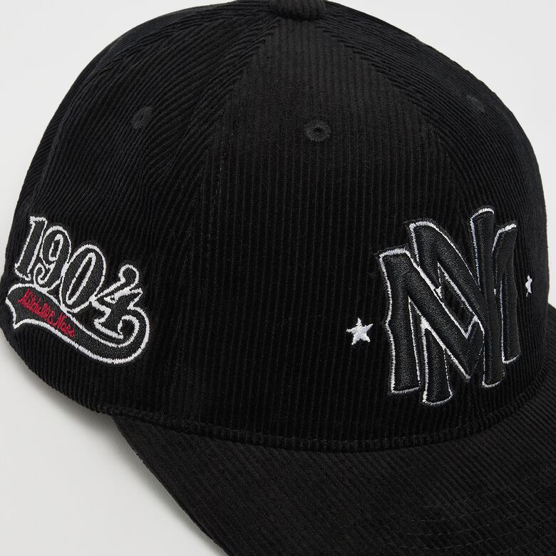 Deadstock Snapback 1904 Branded