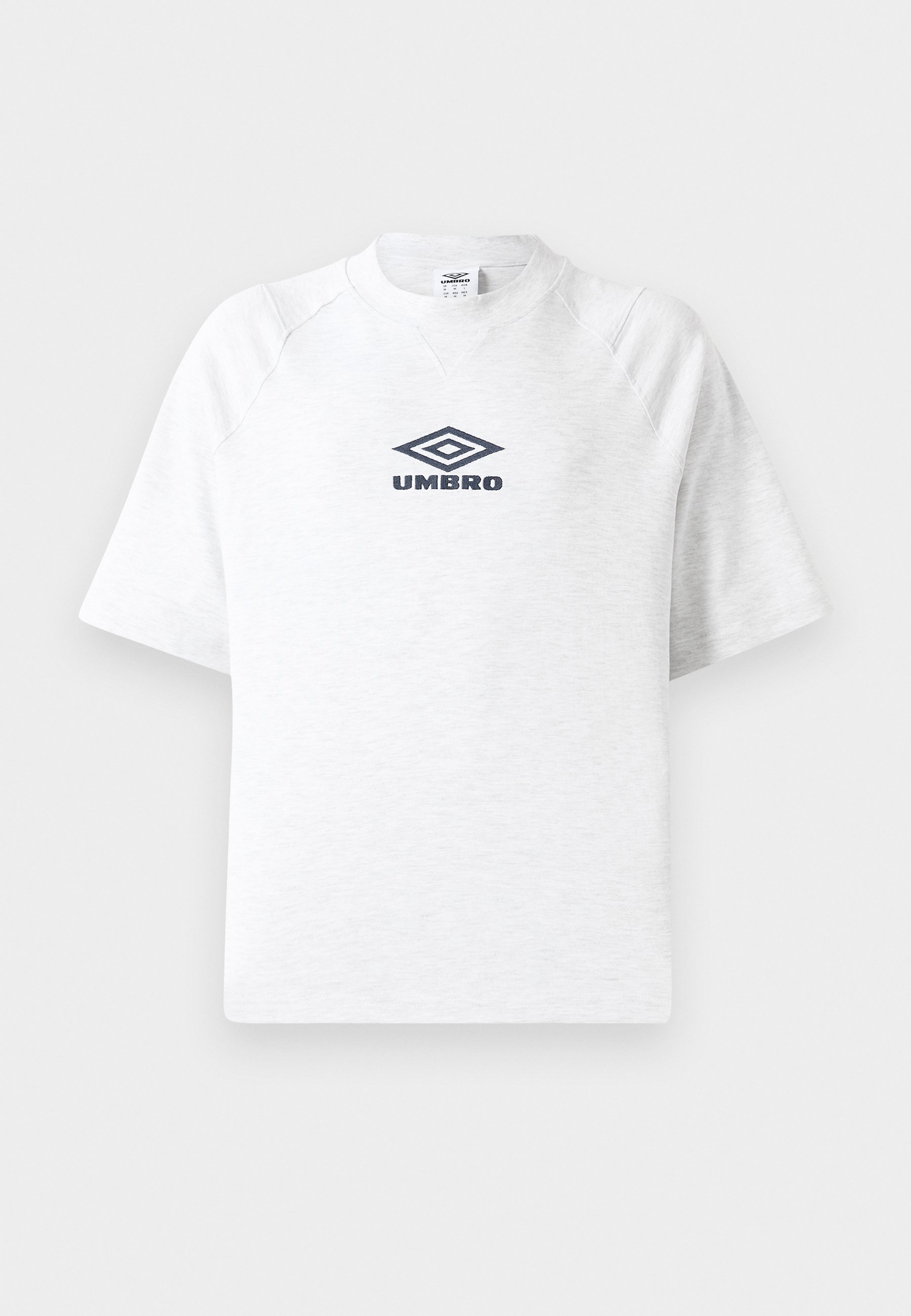 Camiseta básica Umbro Iconic Boxy - cor gelo/azul marinho escuro