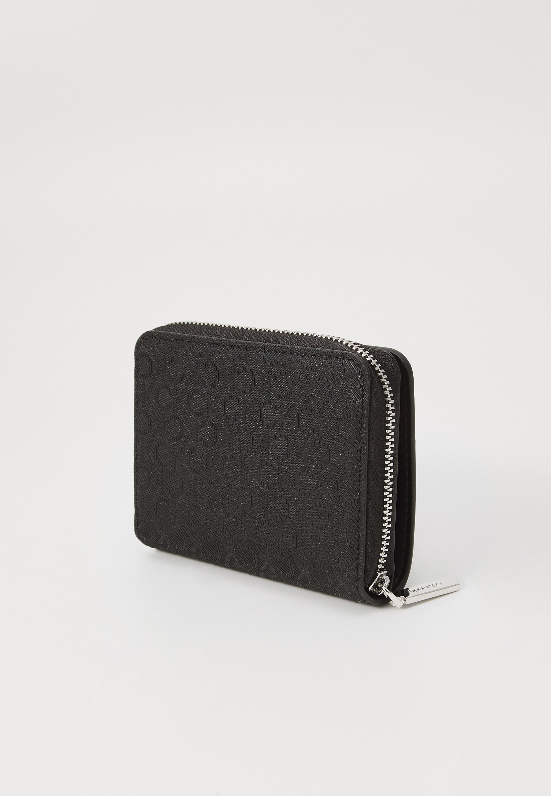 Calvin Klein MUST ZIP AROUND FLAP - Portemonnee - zwart