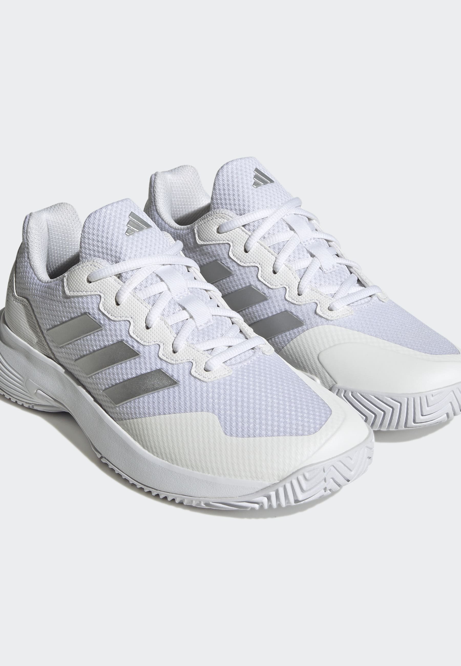 adidas Performance GAMECOURT 2 - Tenisice za više terena - oblak bijela srebrna metalik oblak bijela