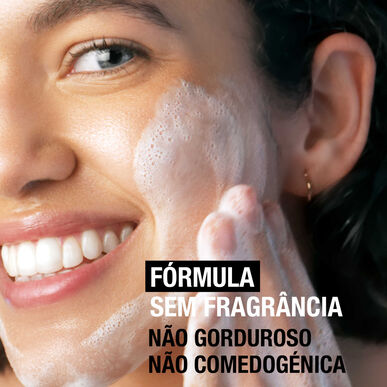 Neutrogena Hydro Boost -kasvojenpuhdistusgeeli