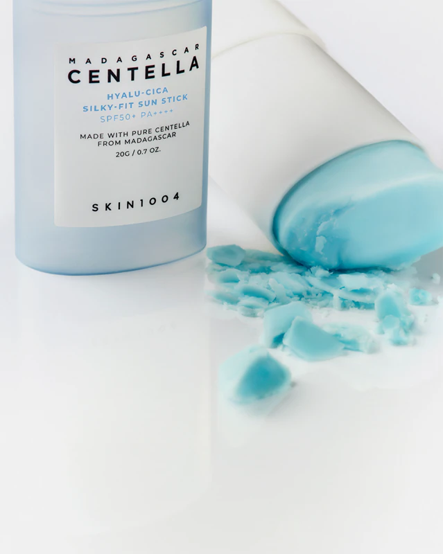SKIN1004 Madagascar Centella Hyalu-Cica Silky-Fit Sun Stick beschermende en hydraterende stick SPF 50+