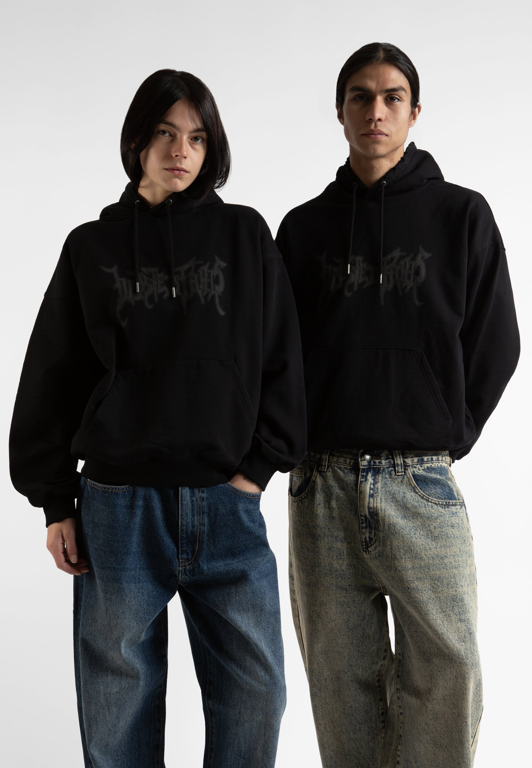 Verschwendete Pariser Sweatshirts