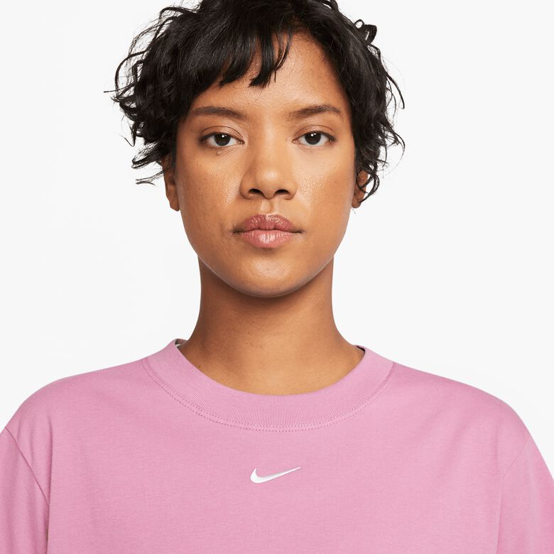 Camiseta deportiva básica de marca Low Read