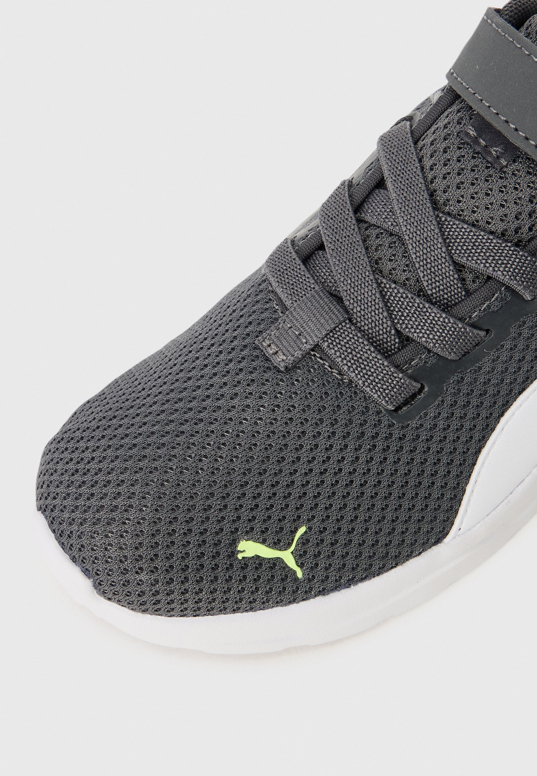 Puma ANZARUN LITE AC UNISEX - Běžecké boty na silnici - black/white/fizzy light