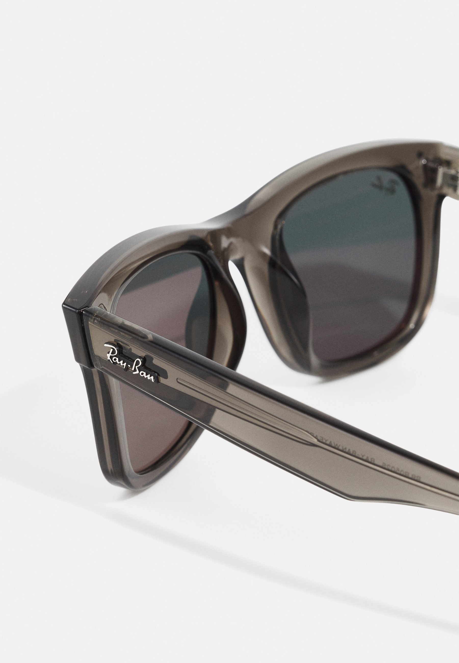 Ray-Ban WAYFARER REVERSE UNISEX - Zonnebril - transparant donkergrijs
