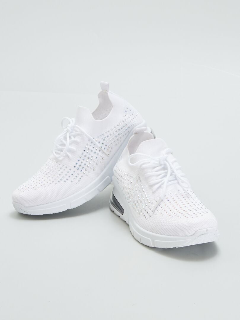 Tênis esportivo com strass - BRANCO