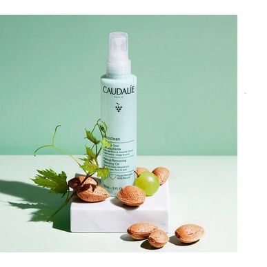 Caudalie Vinoclean čistilno olje za odstranjevanje ličil 150 ml