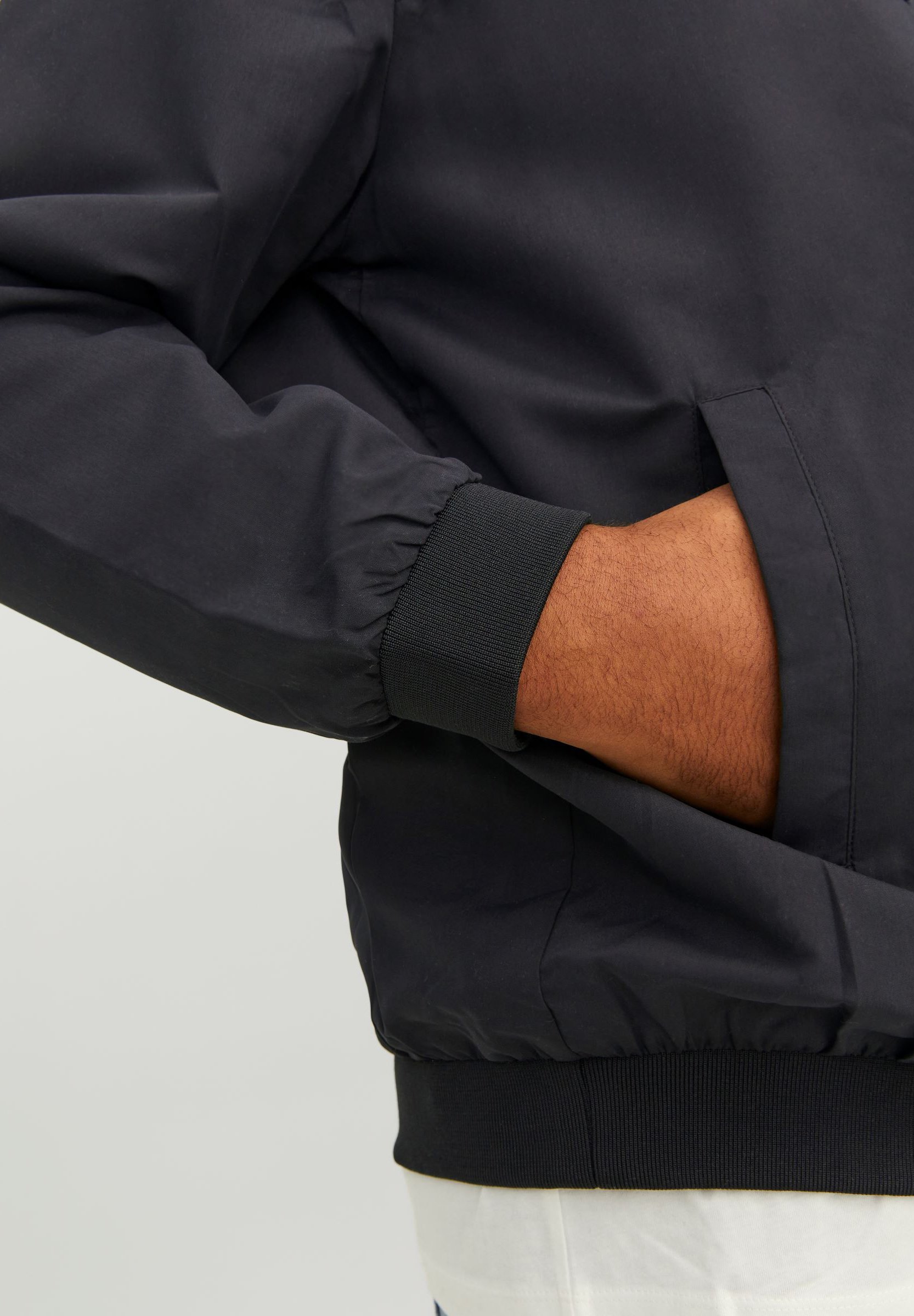 Jack & Jones JJERUSH HOOD - Lichte jas - zwart