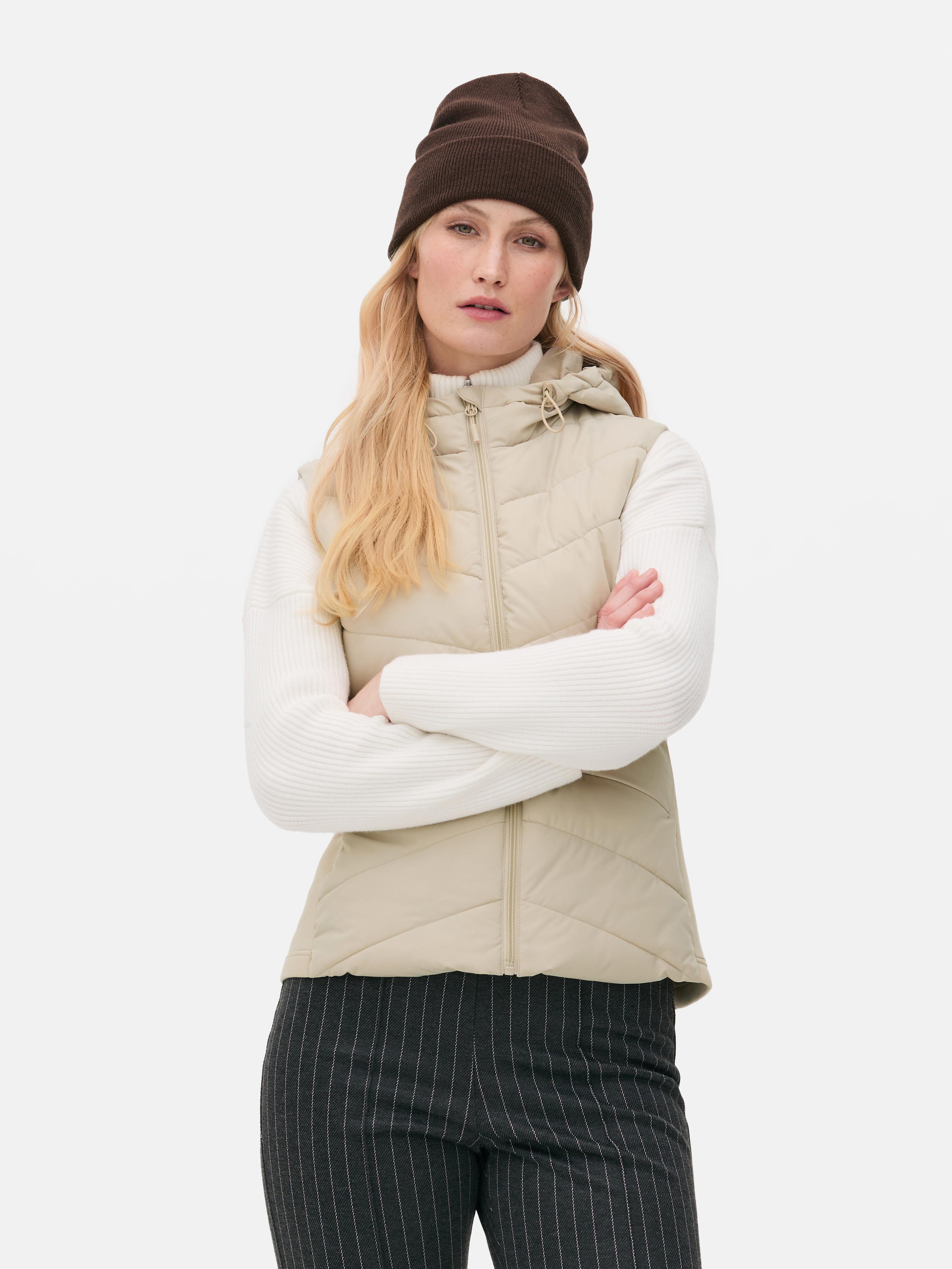 Giacca gilet con cappuccio, cappuccio regolabile con coulisse, cerniera e tasche