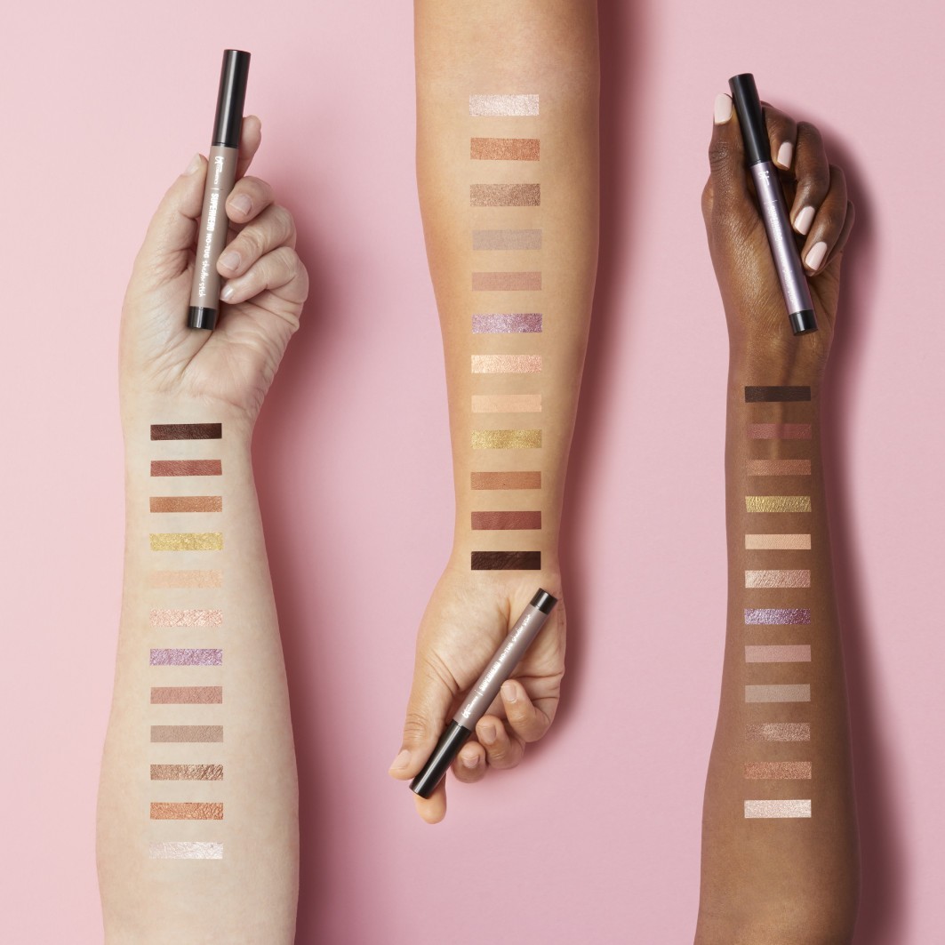 IT Cosmetics Øjenskygge SUPERHERO™ NO-TUG Øjenskyggestift - 1,5 g