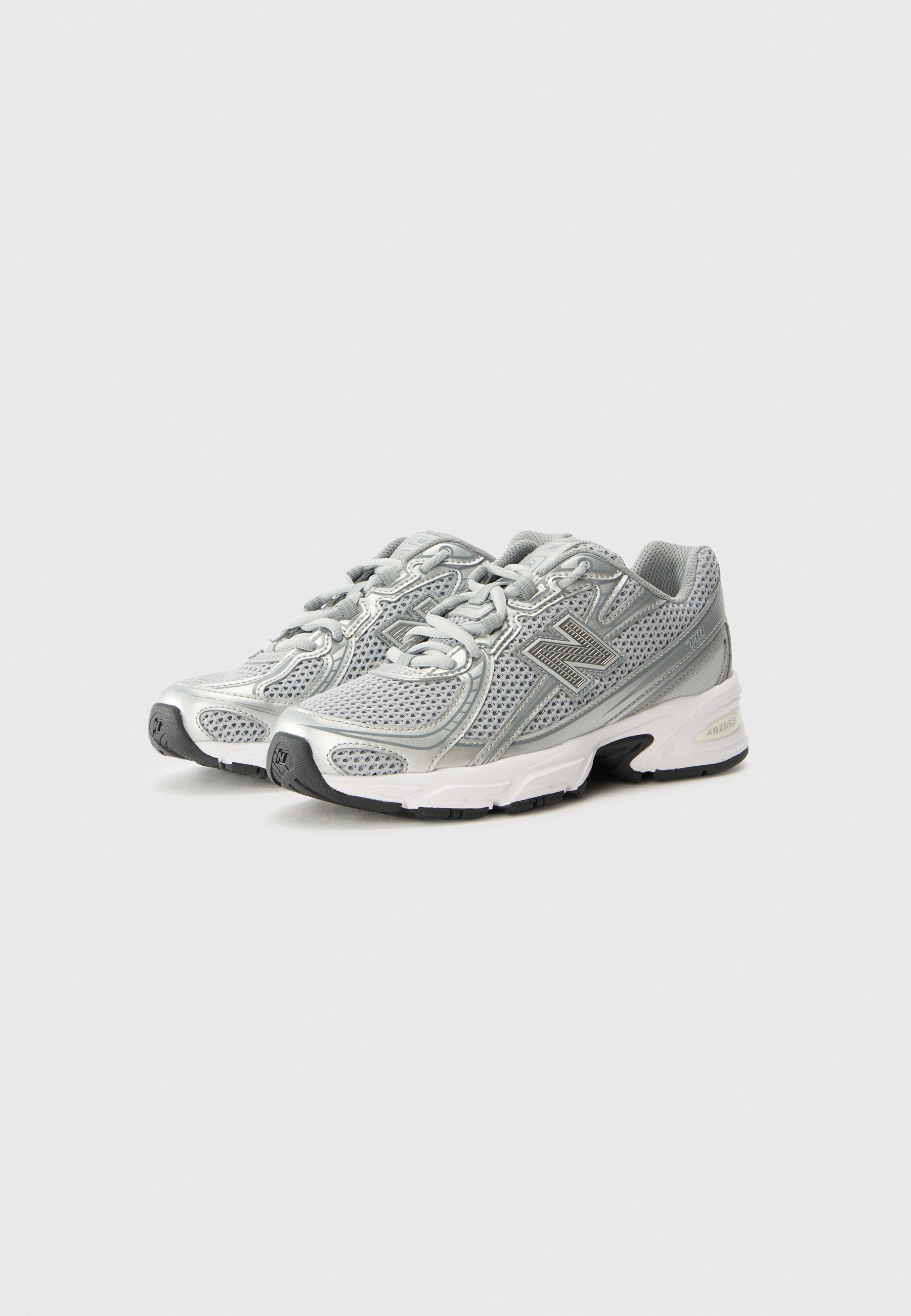 New Balance 740 - Kedas - lietus mākoņu