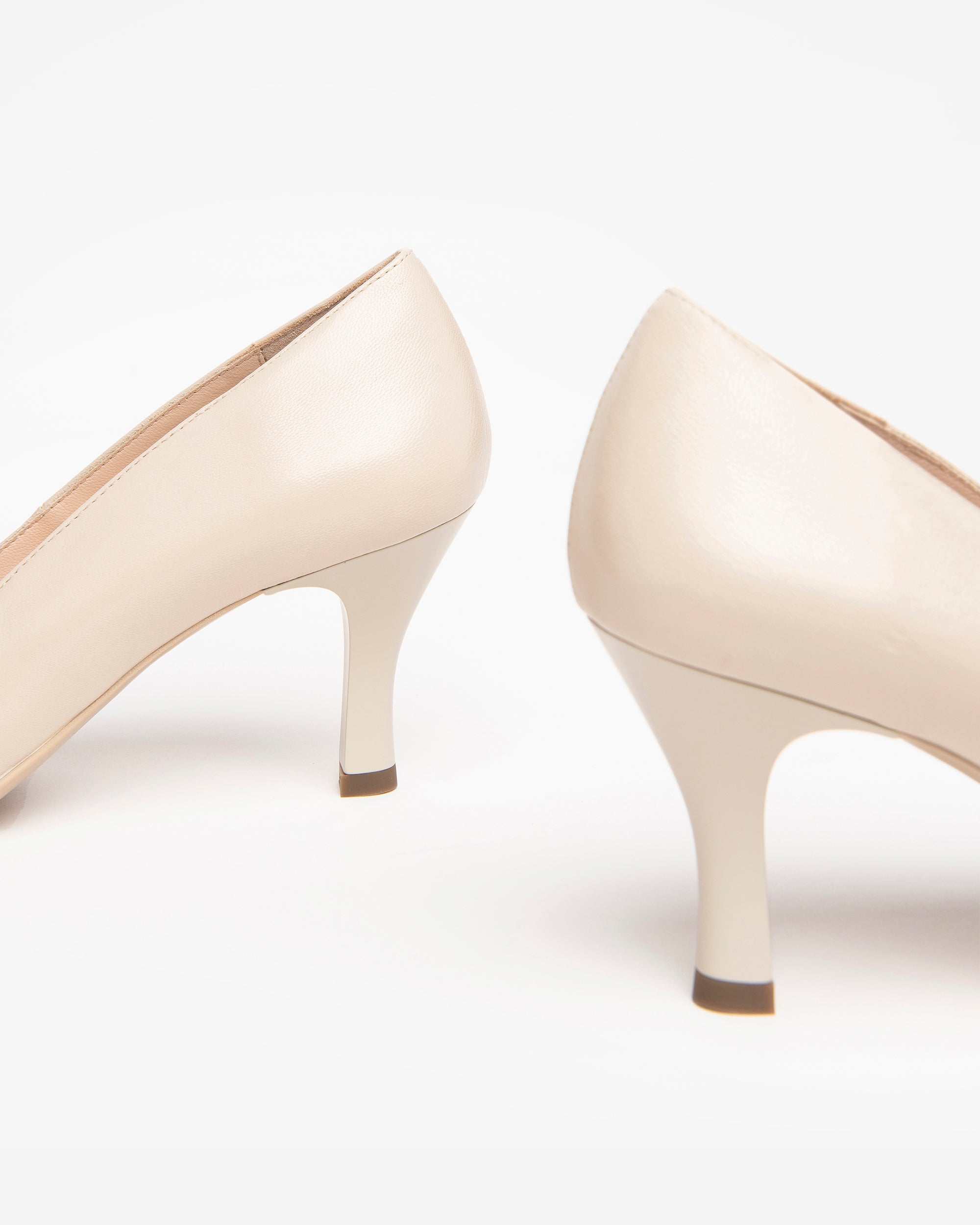  Damen-Pumps aus Leder