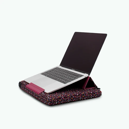 Cabaia Laptophoes van 13/14 inch in het centrum van Los Angeles (frambooskleurig)