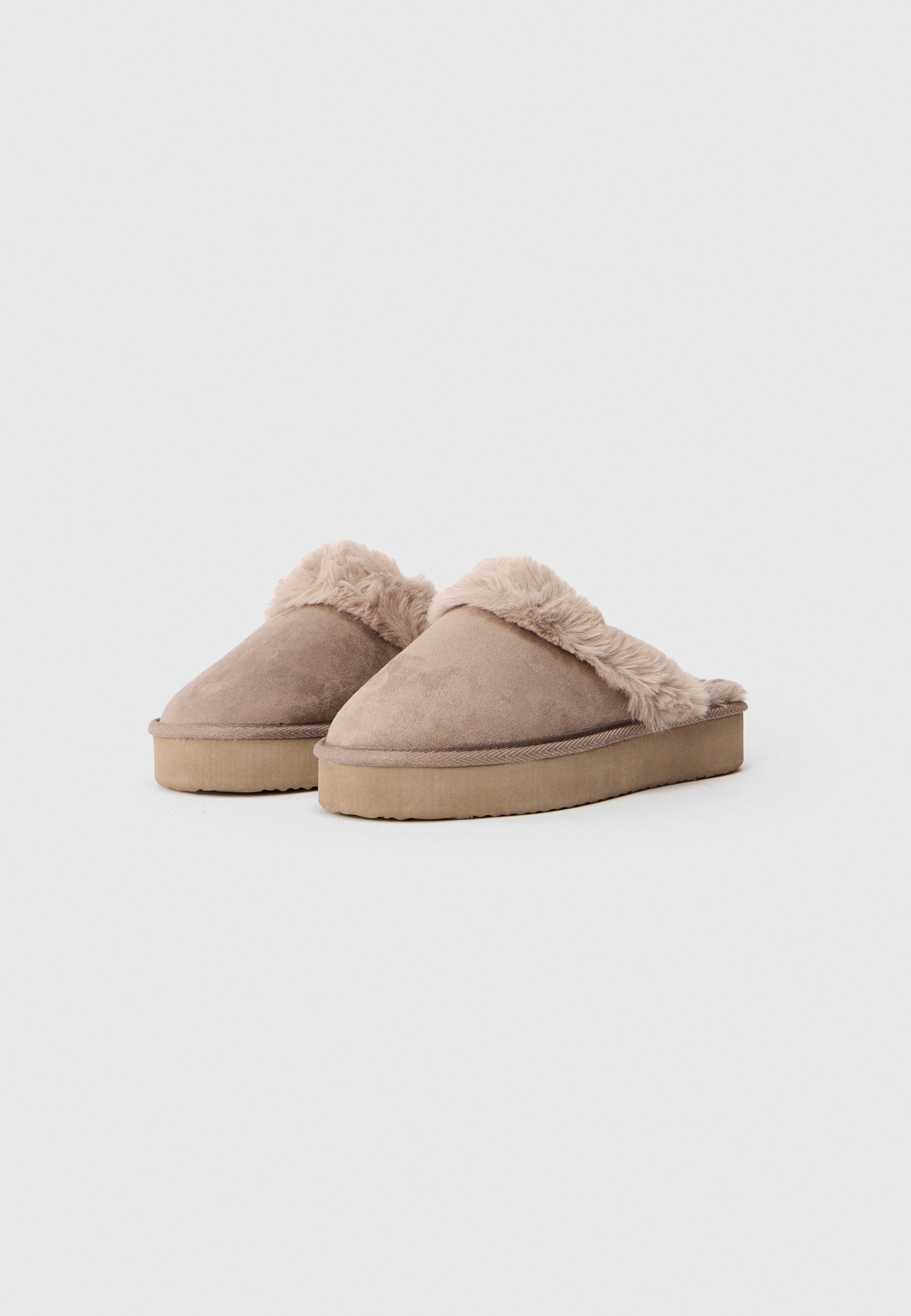Laiad sussid Even&Odd - hallid