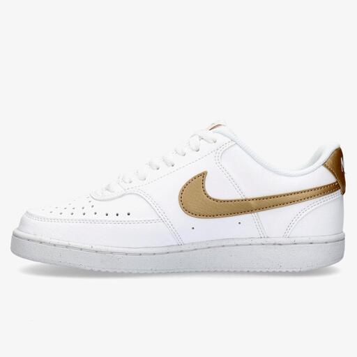  Nike Court Vision