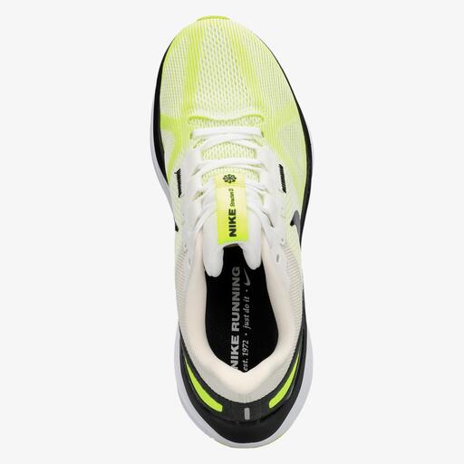 Nike Structure 25