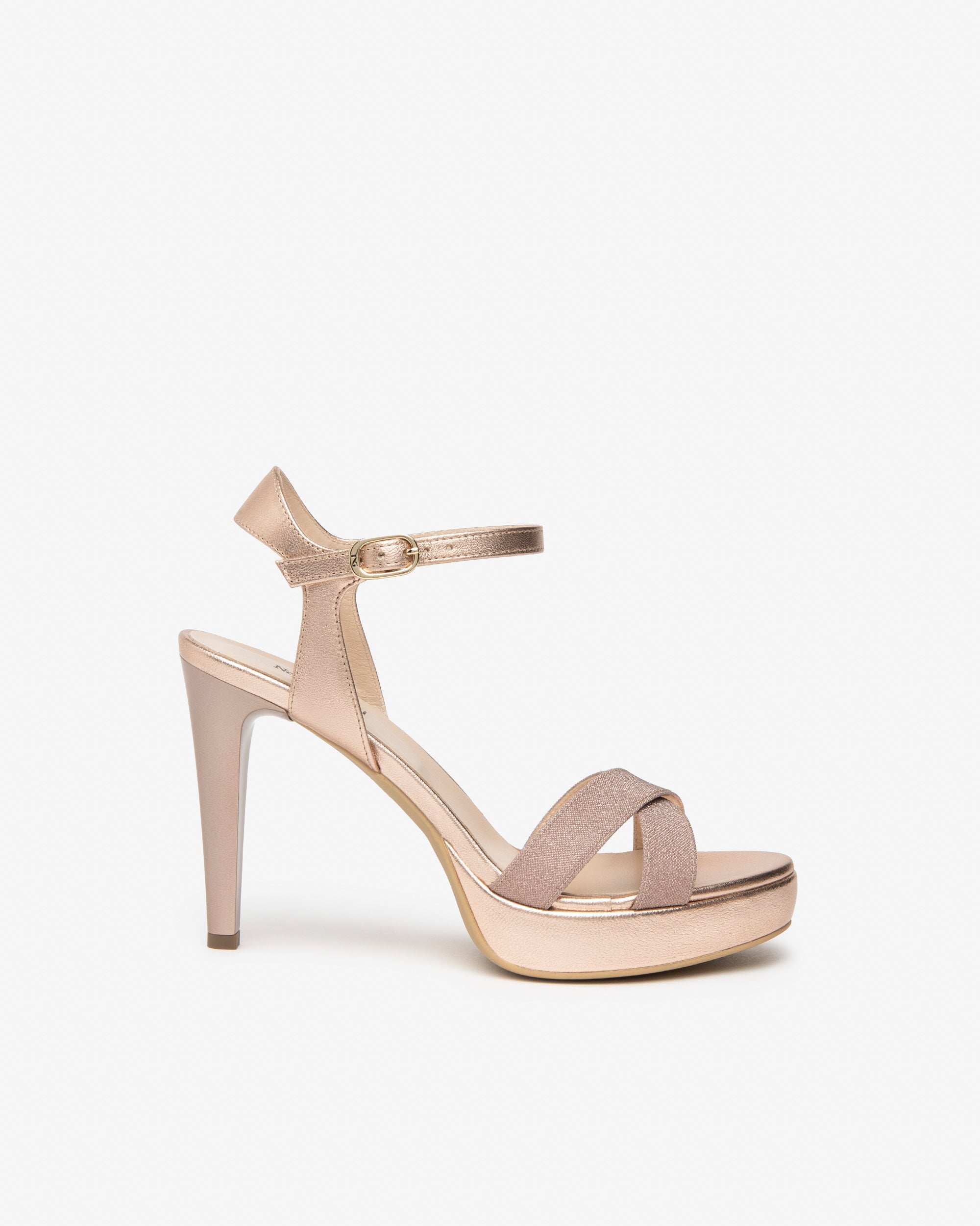  Damensandalen aus Leder und technischen Materialien