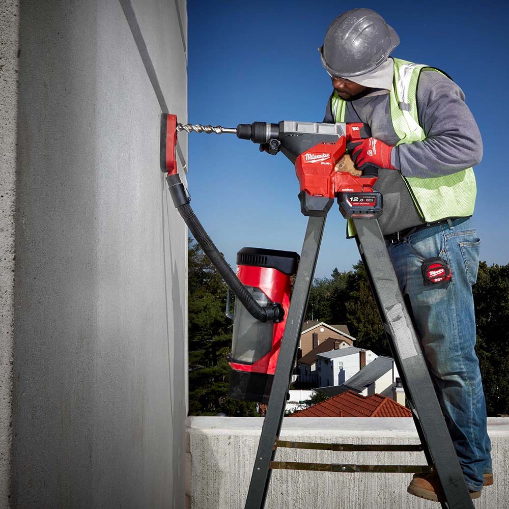 MILWAUKEE 18V FUEL 44mm bürstenloser SDS Max Hammer mit einem Schlüssel und Schutzhaube M18FHM-0