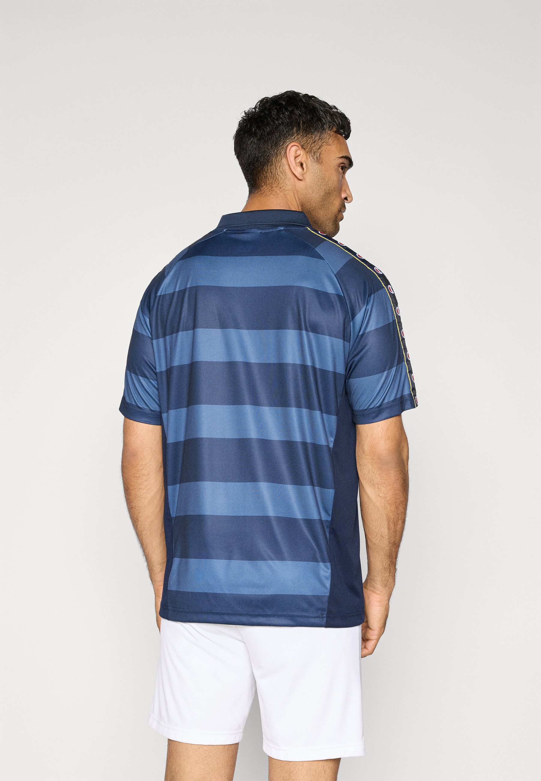 Champion SPORTS HERITAGE FOOTBALL - T-shirt met print - wit/blauw