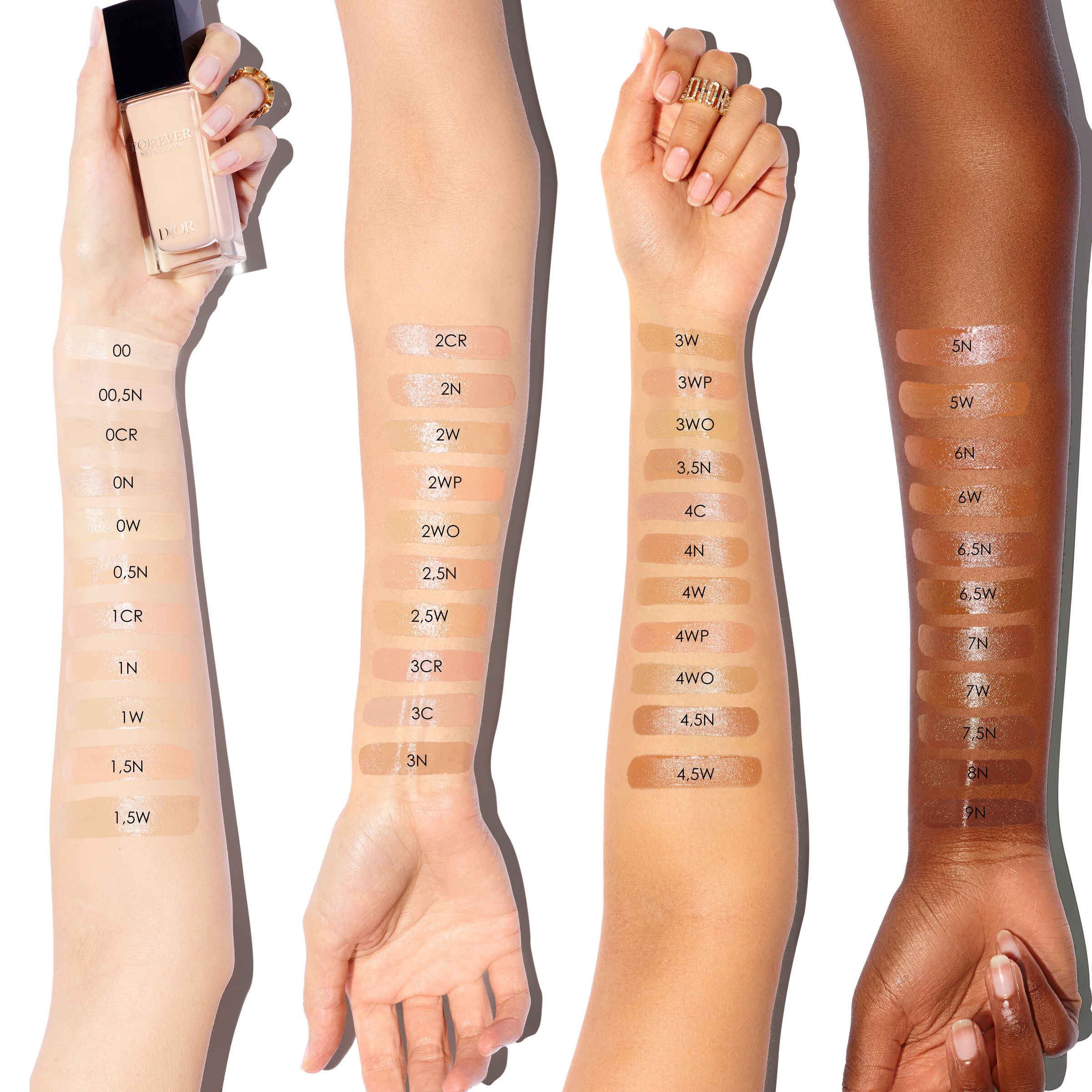Forever Skin Glow 24 stundu mitrinošs, mirdzošs tonālais krēms, tīrs Luksusa tonālie krēmi