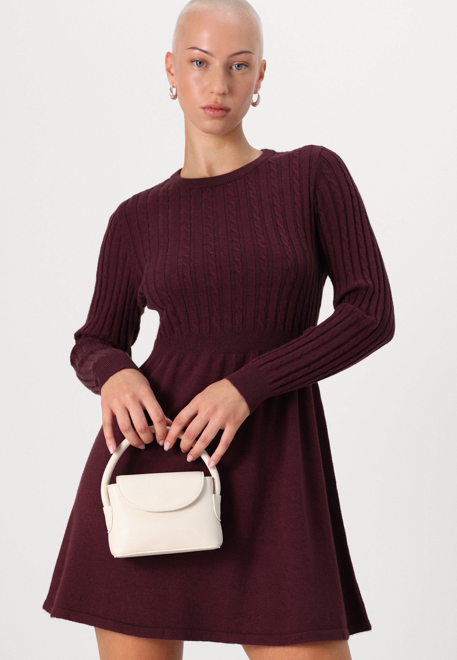 ONLY Petite ONLFIA DRESS - Svetrové šaty - port royale