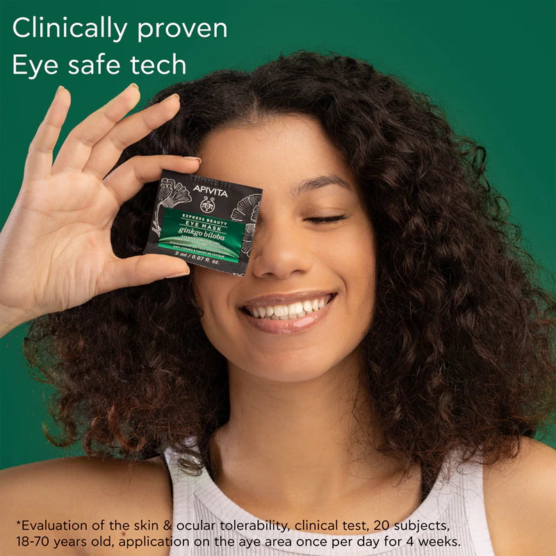 Máscara para Olhos Apivita Express Beauty com Ginkgo Biloba para combater inchaço e olheiras.