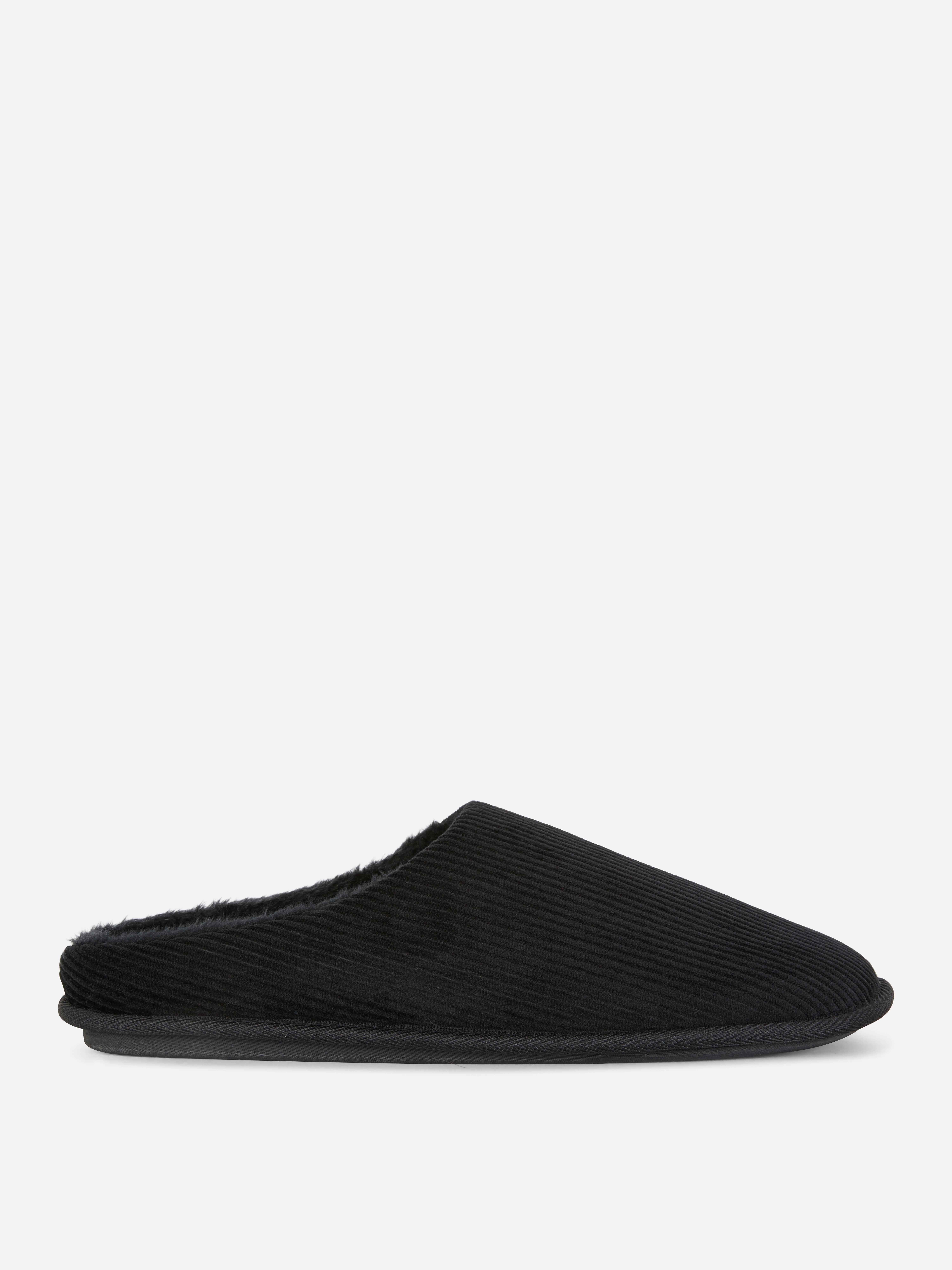 Pantofole in velluto a coste Aggiungi un tocco di eleganza al tuo abbigliamento serale con le nostre pantofole in velluto a coste