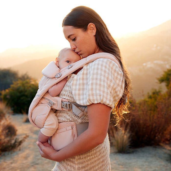 Porte-bébé Ergobaby Omni Breeze - SoftFlex Mesh : Quartz Rose