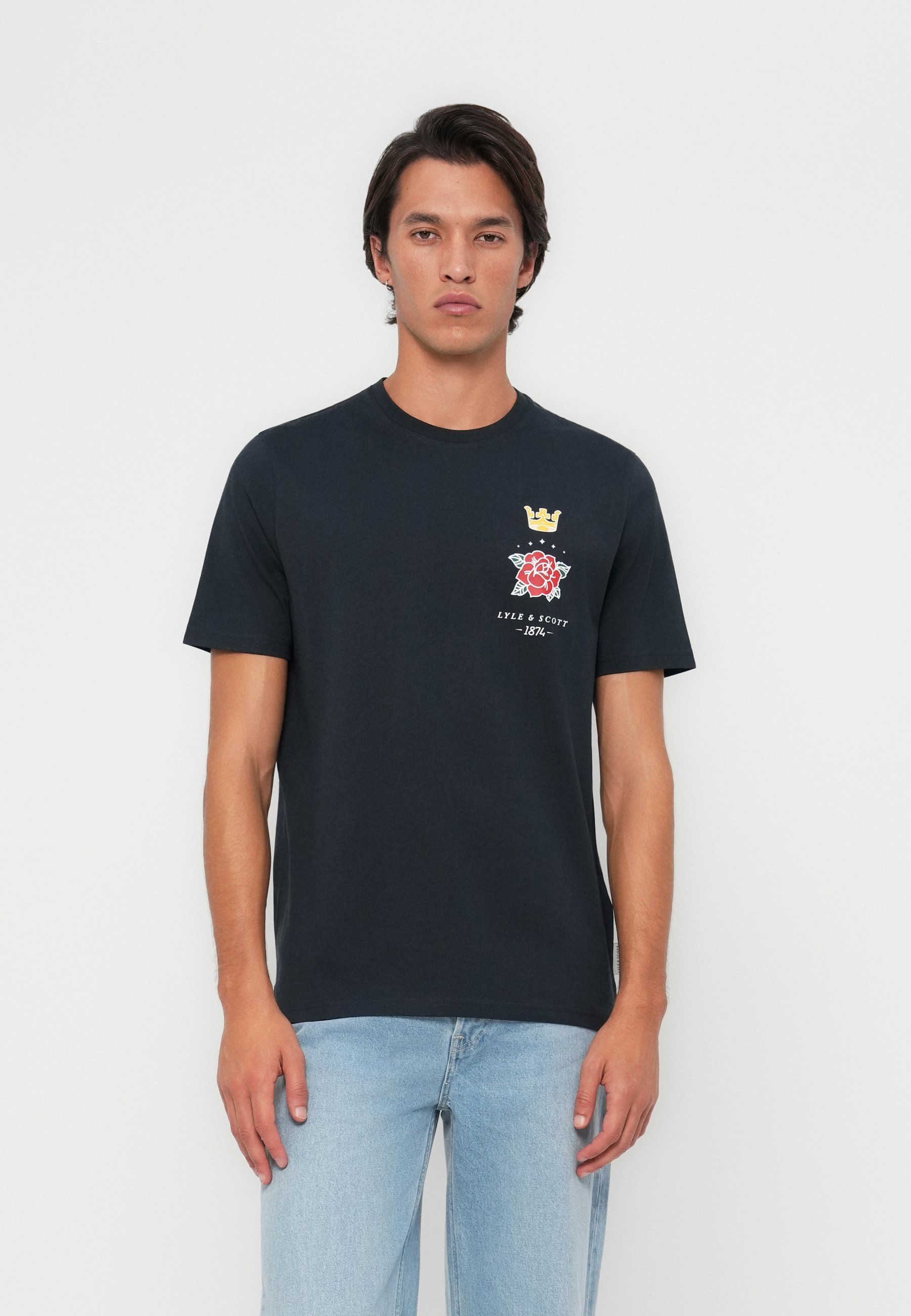 T-shirt imprimé Lyle & Scott ROSE AND CROWN GRAPHIC - bleu marine foncé