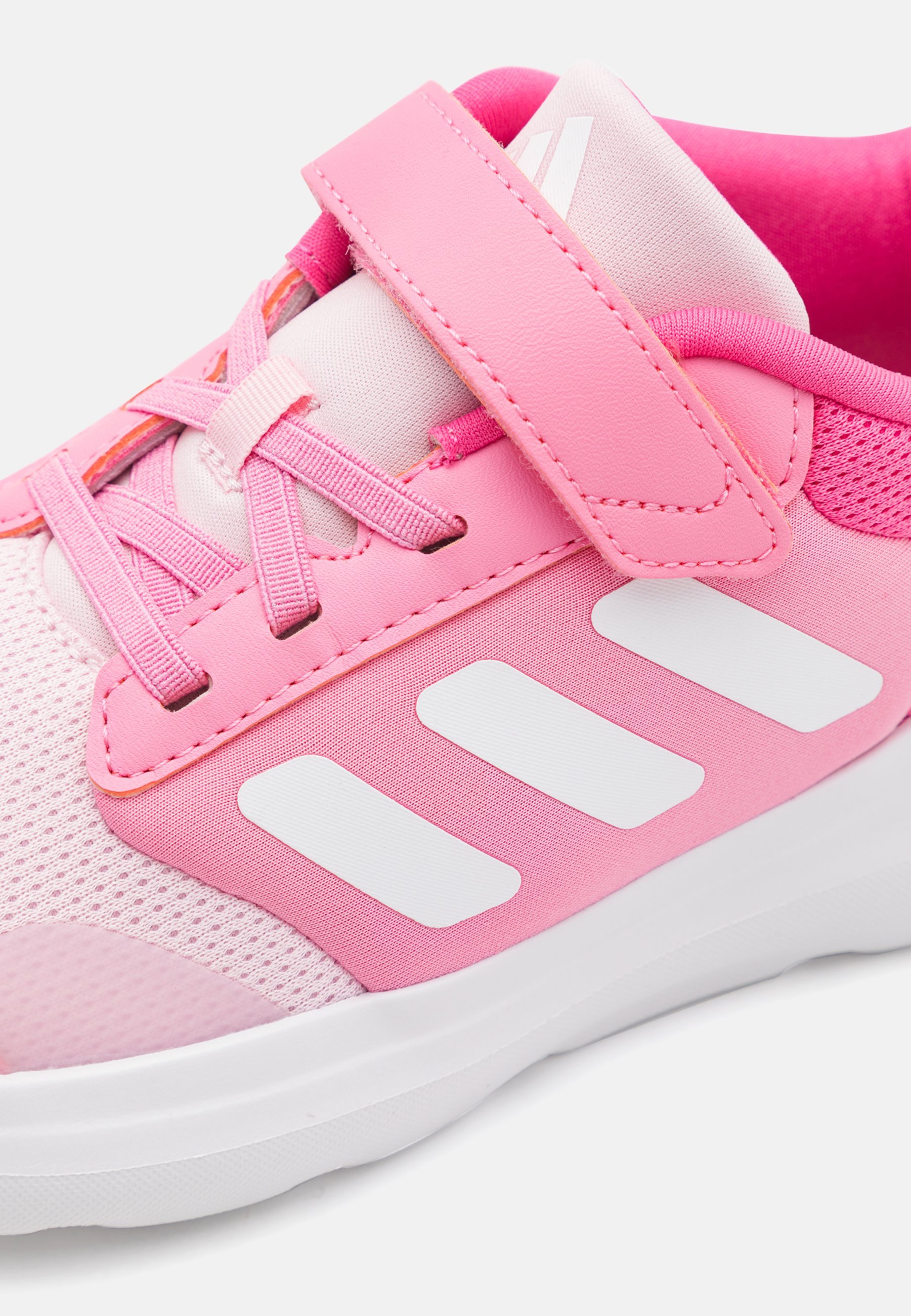 adidas Performance TENSAUR - Scarpe da corsa su strada - rosa chiaro/bianco calzatura/magenta pulsato
