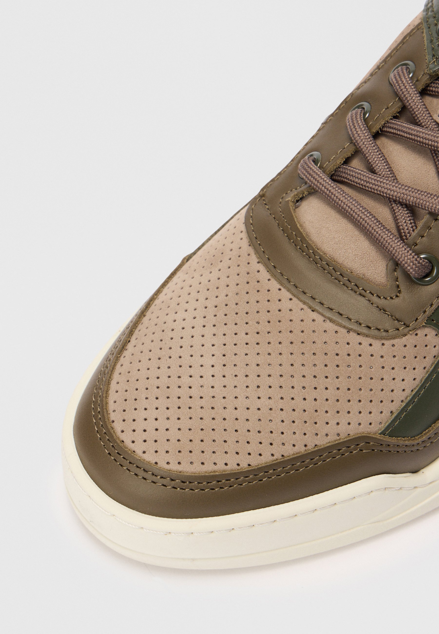 Elementy wypełniające GHOST PANELED - Trampki - ciemnozielone