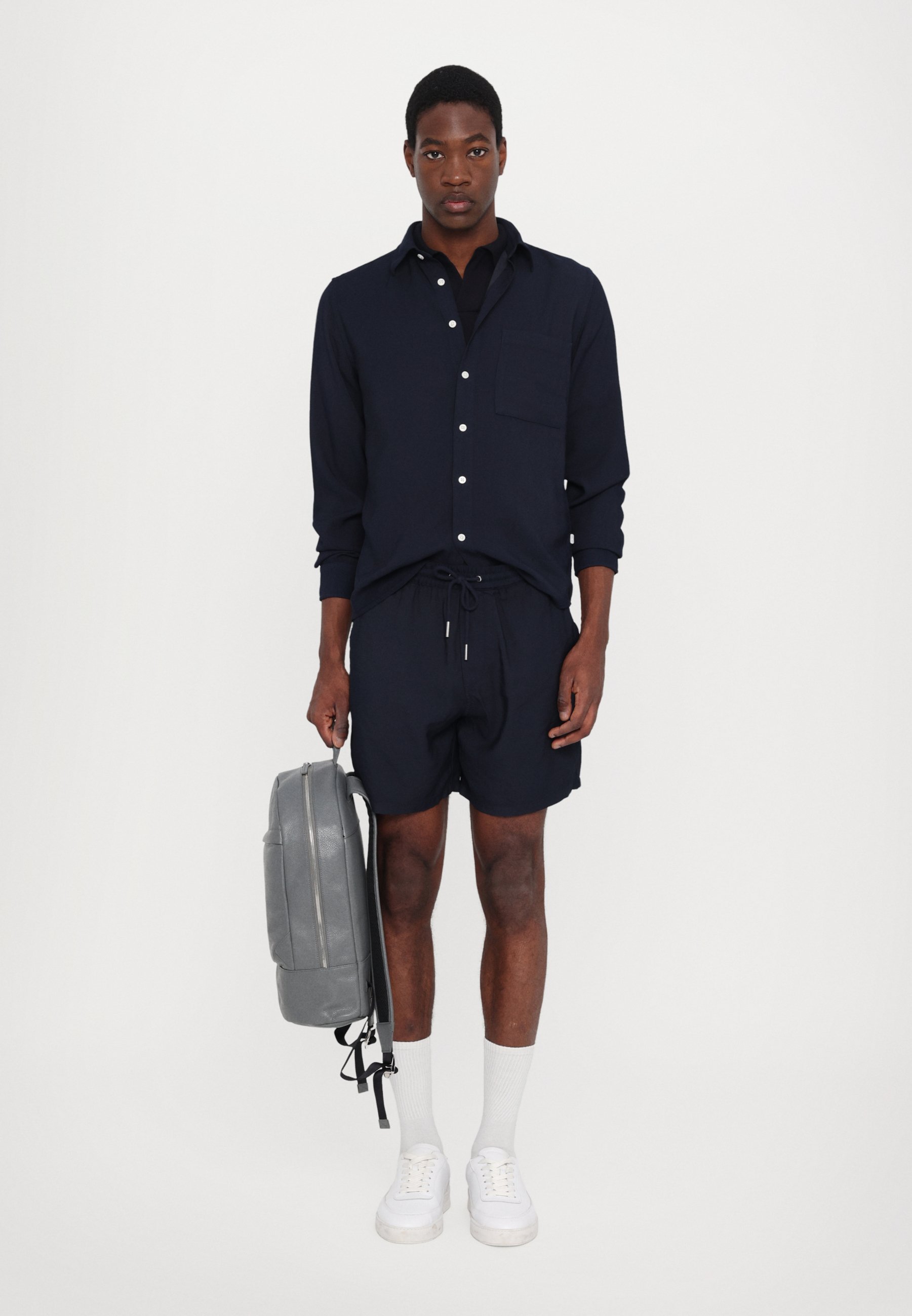 NN.07 ASHER - Srajca - temno modra