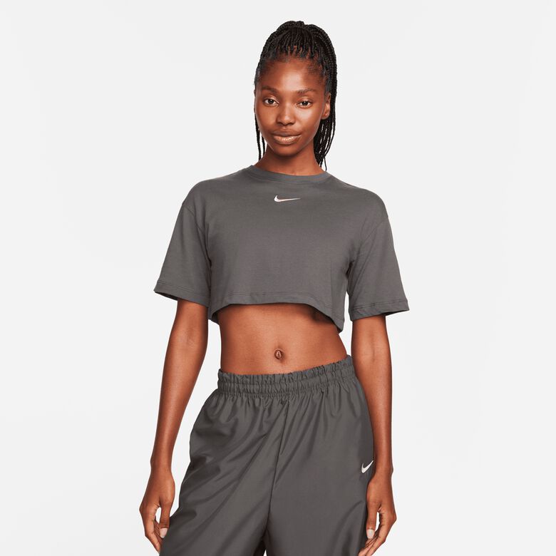 Sportswear Trend Crop Tee