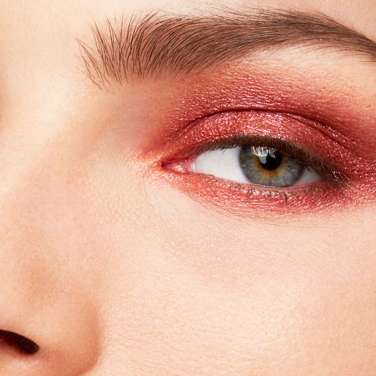 MAC sjenilo za oči Supernatural Dazzle - 1 g
