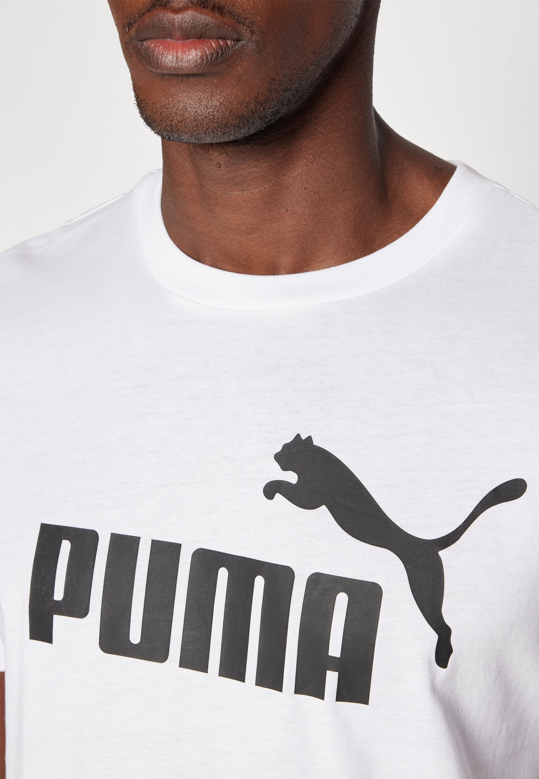 Puma LOGO T-shirt - T-shirt met print - wit