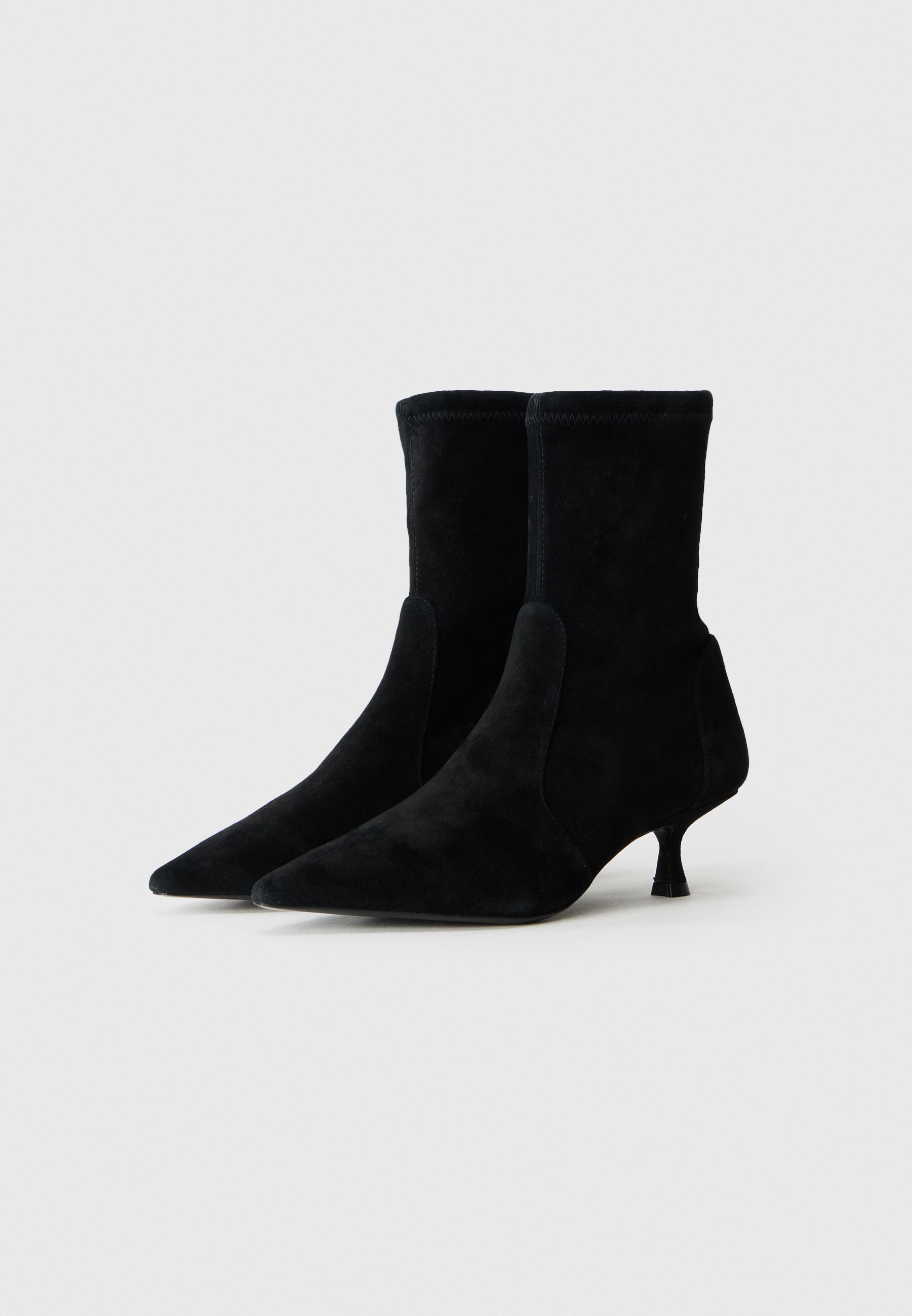 Bottines Stuart Weitzman NAOMI - noires