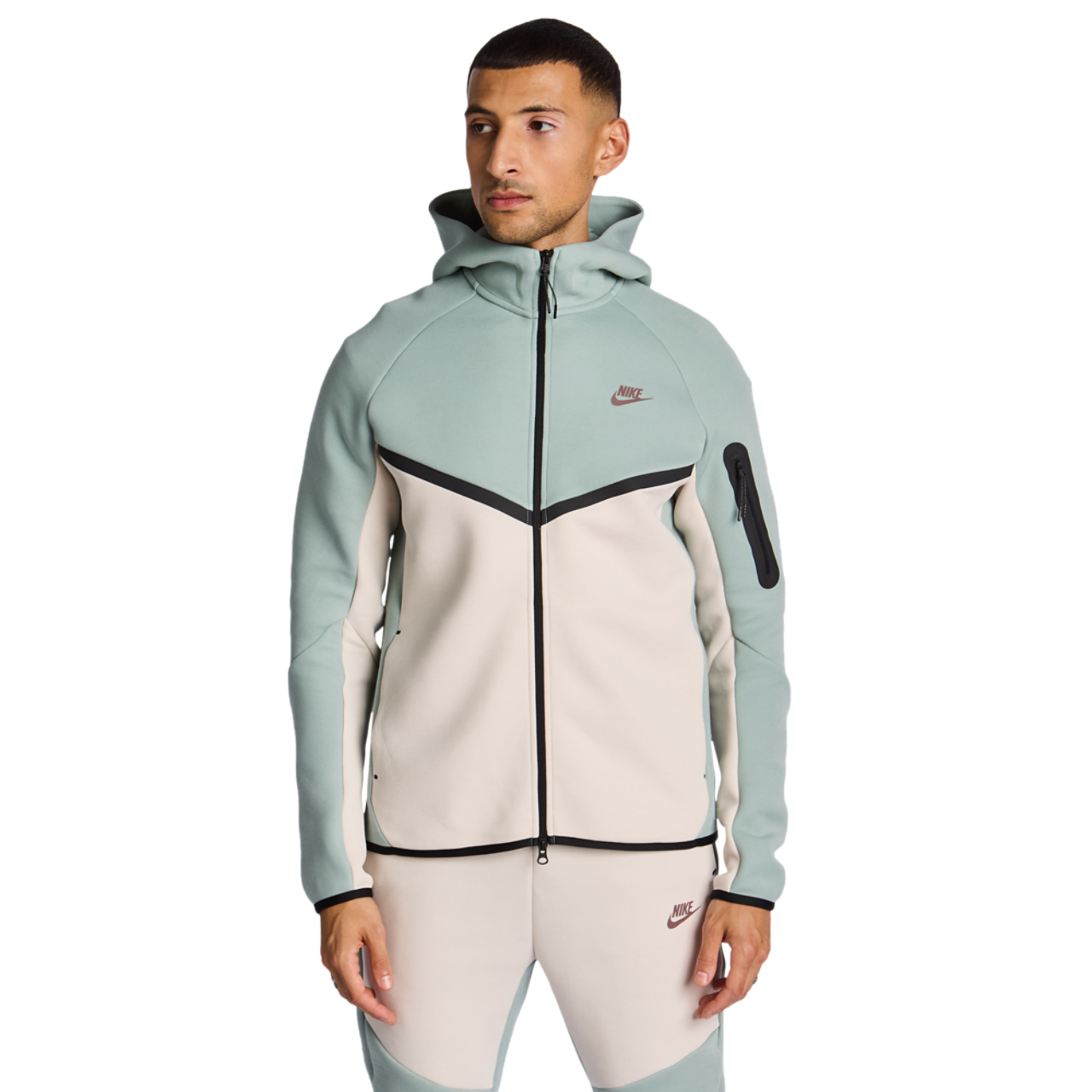 Nike Tech Fleece